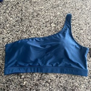 3/$18 PROMO - NWT Old Navy One Shoulder Bikini Top Sz XXL